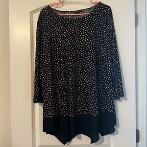 Adrianna Papell Black and Pink Heart Pattern Top